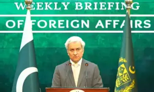Chinese FM’s remarks to Dar on Iran war ‘misrepresented’, call held with cordiality: FO